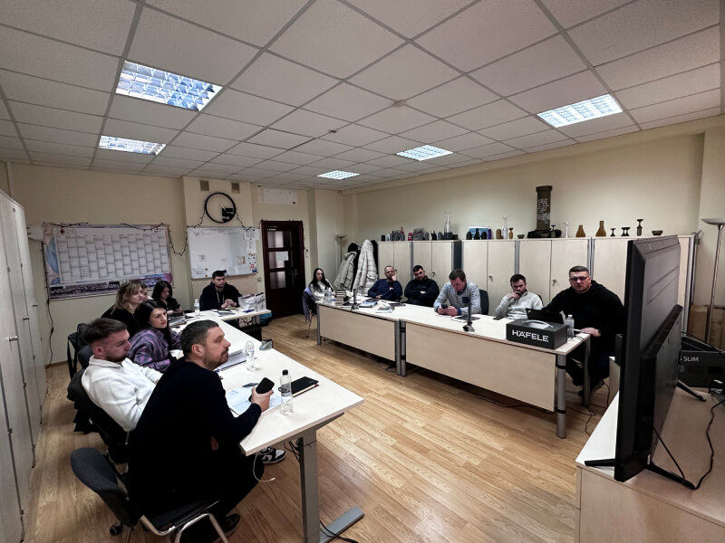 Експертність у деталях: Як пройшло триденне навчання для партнерів «Гефелє Україна»