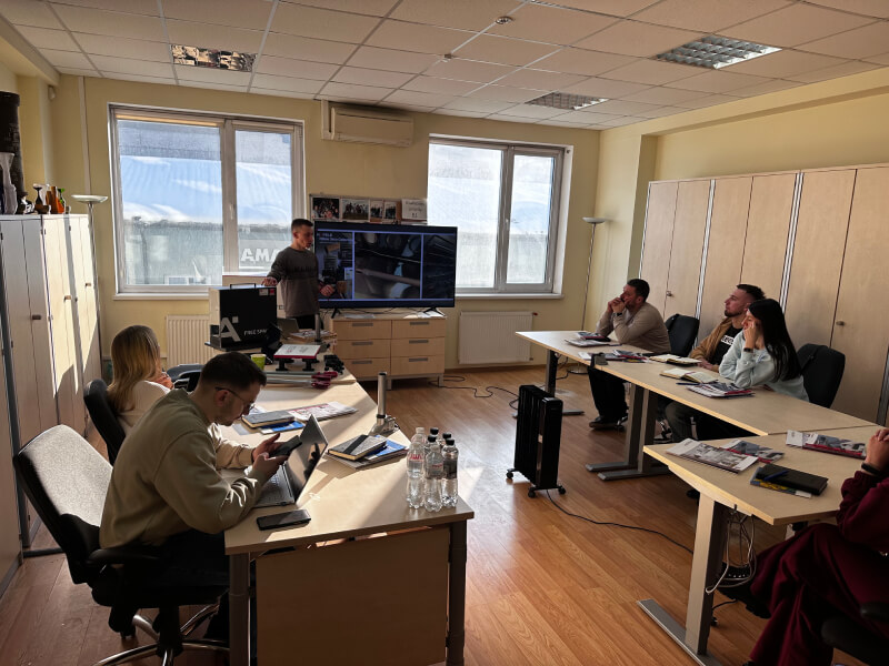 Експертність у деталях: Як пройшло триденне навчання для партнерів «Гефелє Україна»